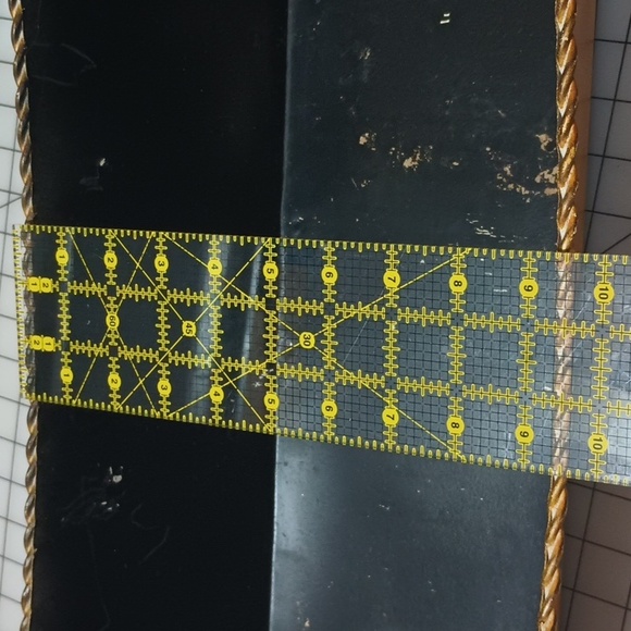 VTG 23" Metal Planter Box Rustic Ochre w/ Rope Cord Trim Detail - Picture 8 of 11